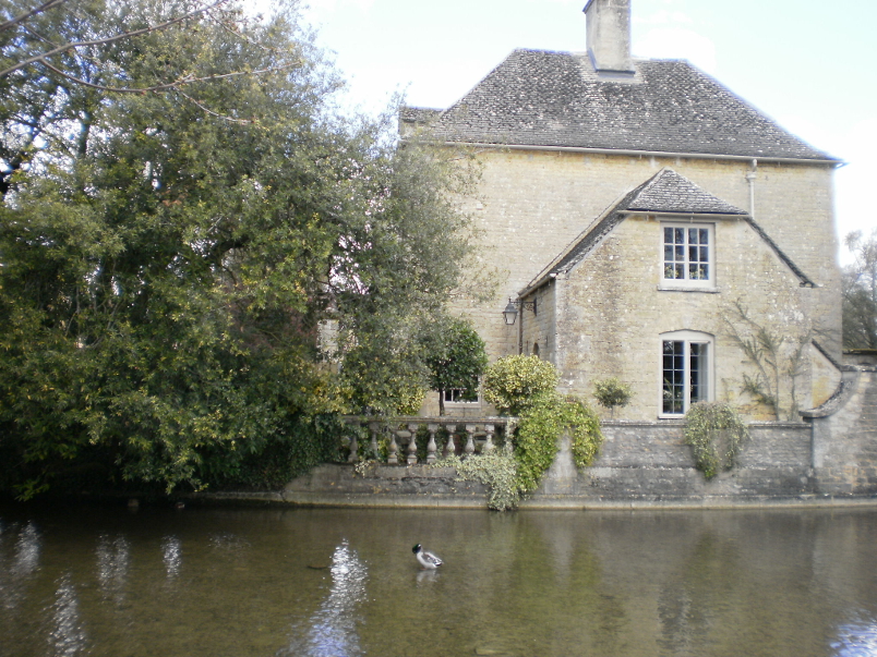Home in Bourton-on-the-Water