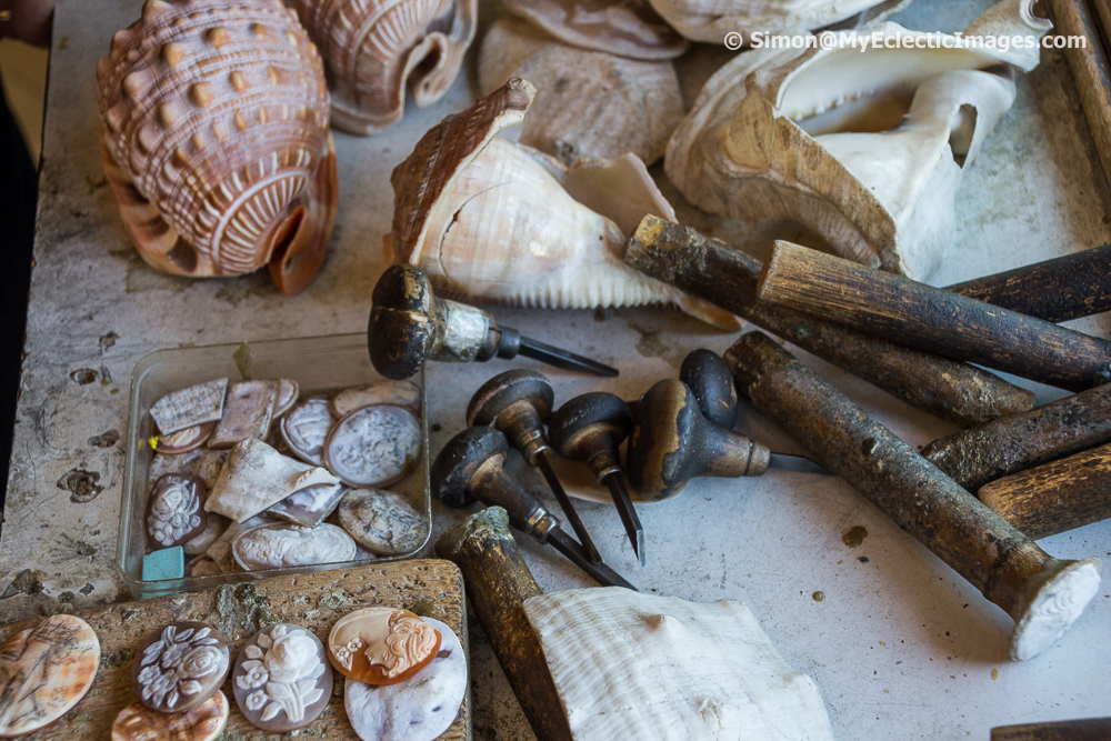 Pieces of shell and the tools used for cameo making