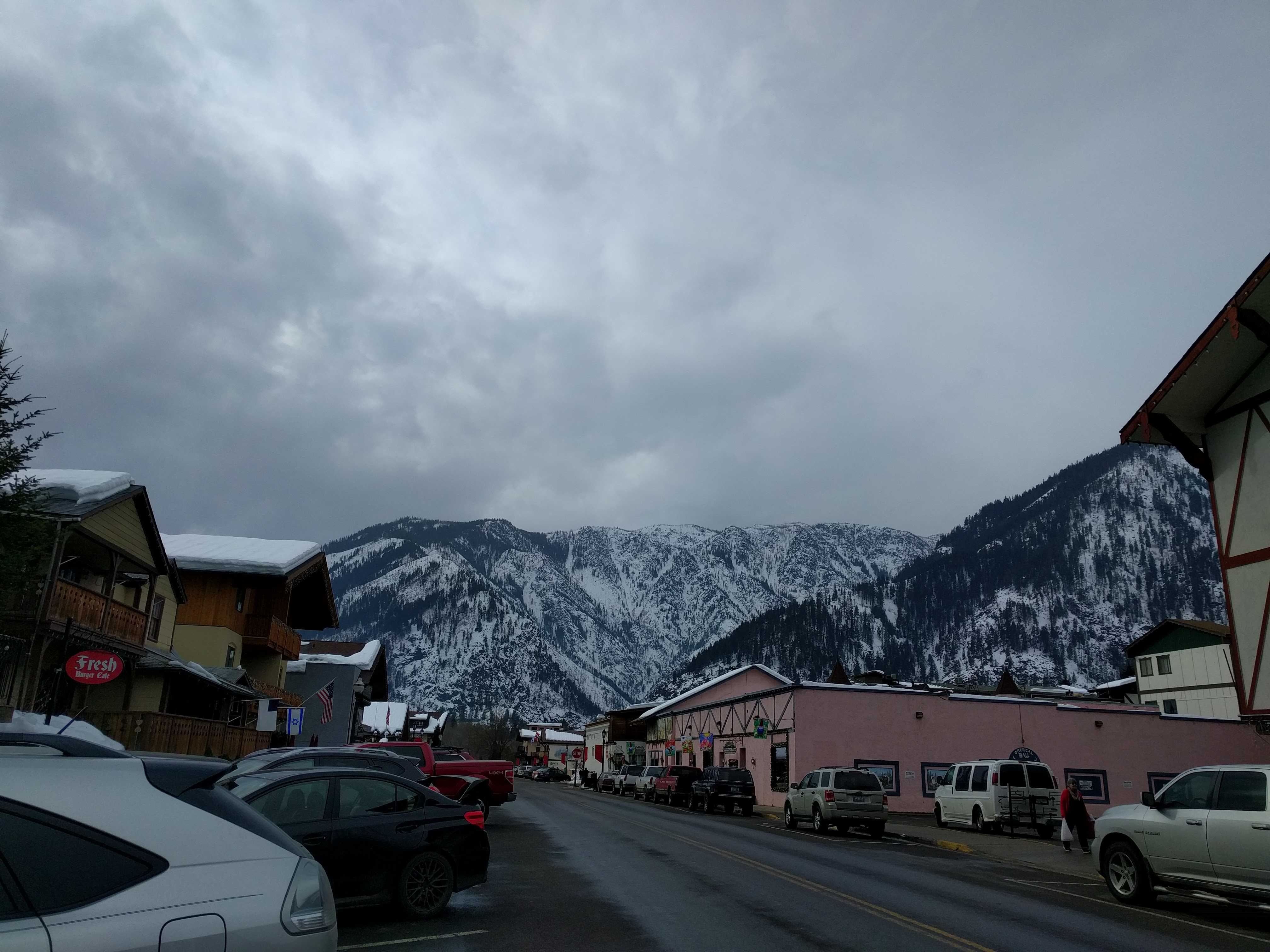 Leavenworth with mountains