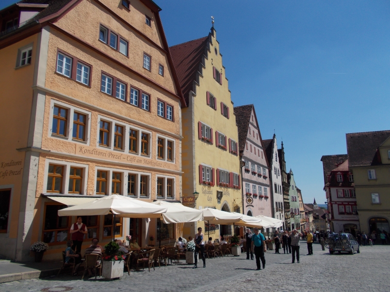 Busy Shopping Town Rothenburg