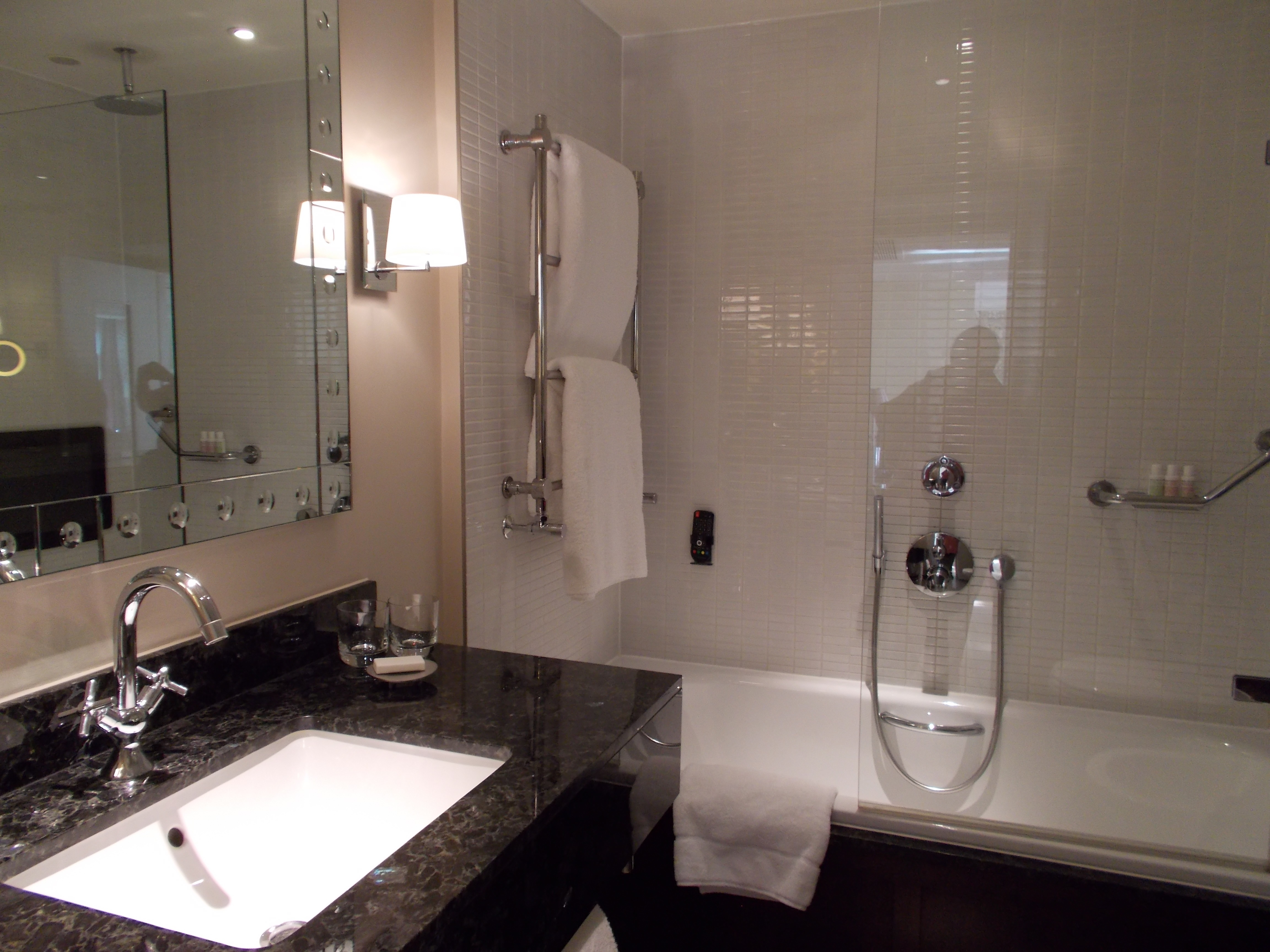 Bathroom The Executive Suite The Arch London