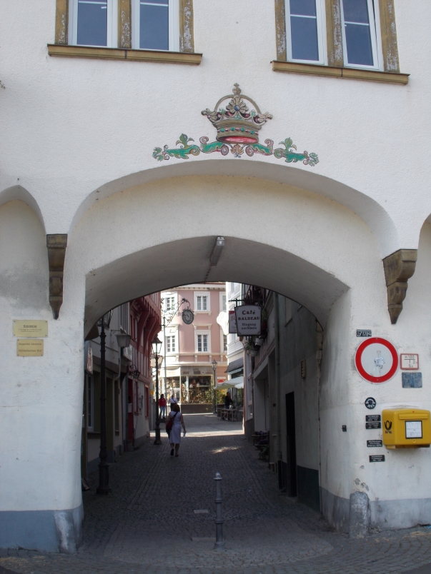 Gate from Rhine Promenade to Old City Boppard