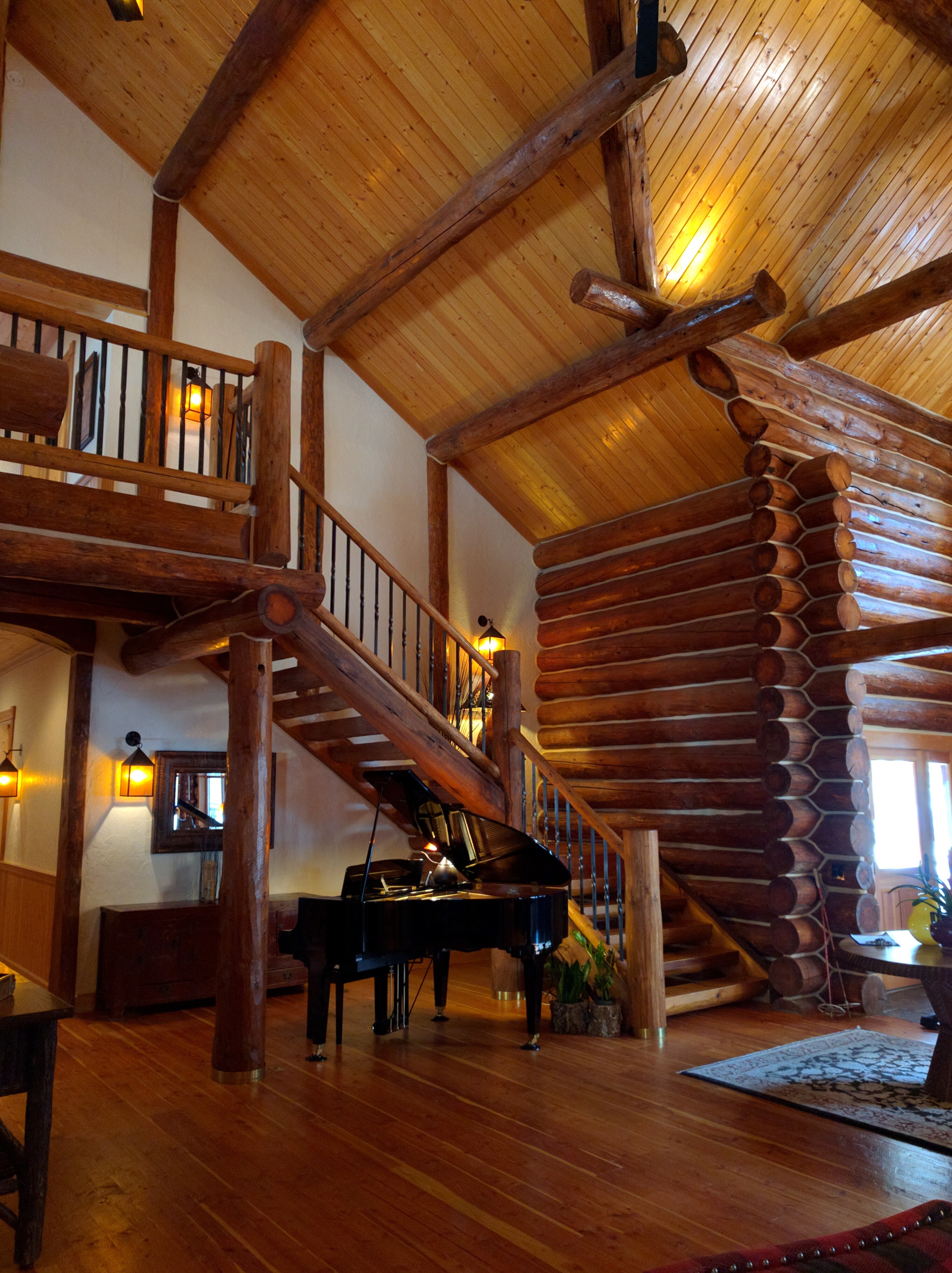 grand river lodge piano and stairs