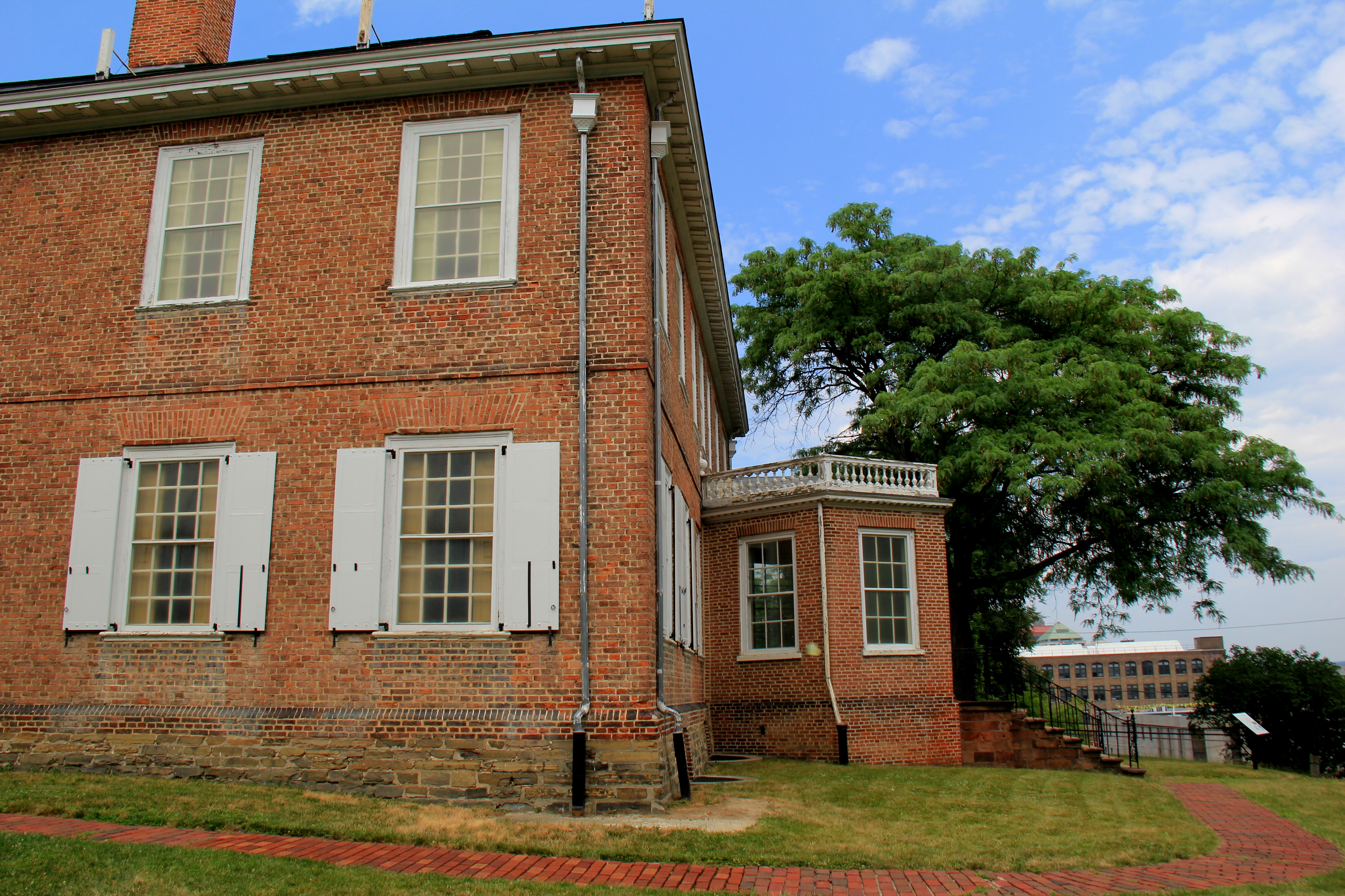 Schuyler Mansion - side view