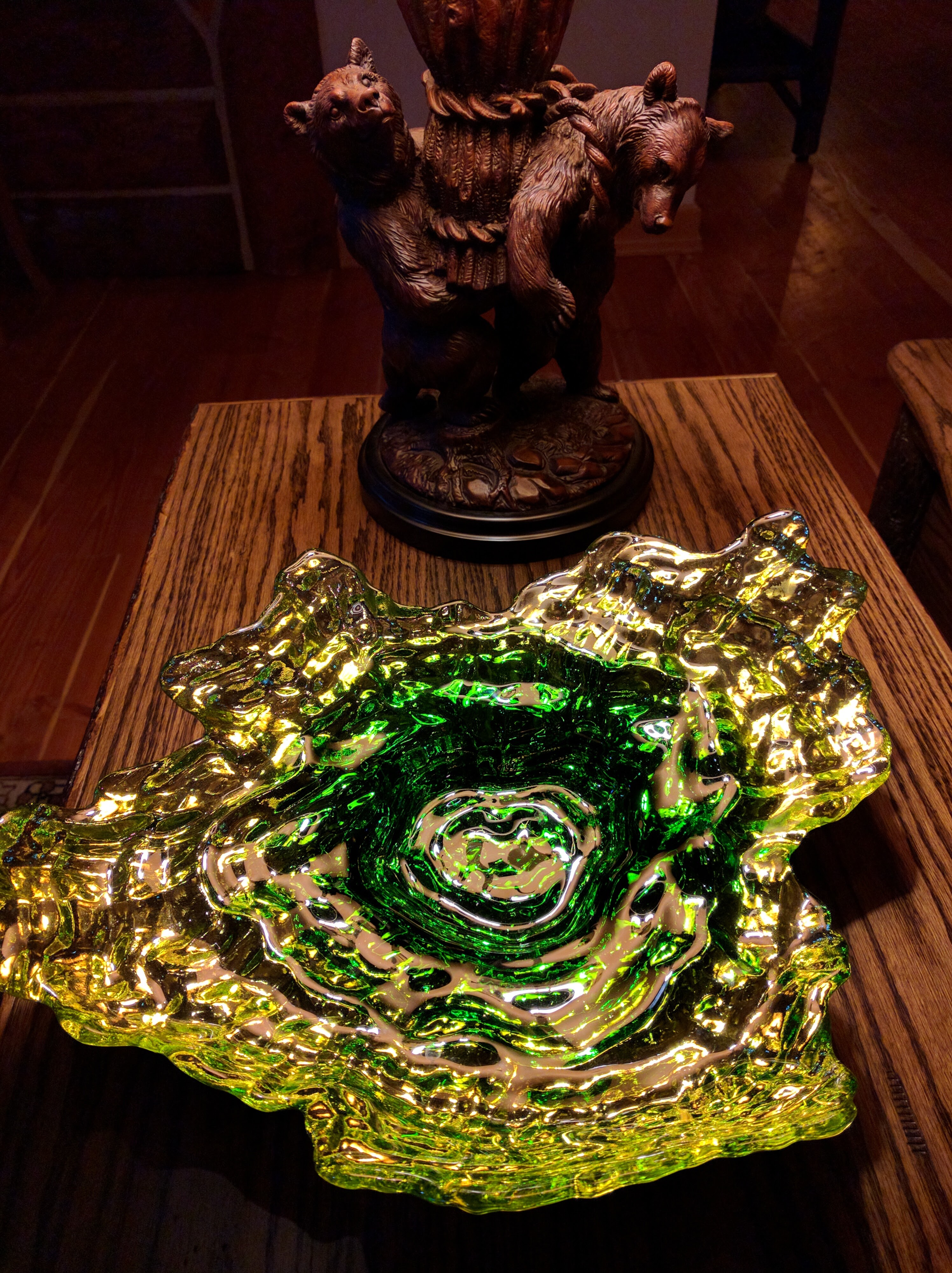 grand river lodge lamp_green glass bowl