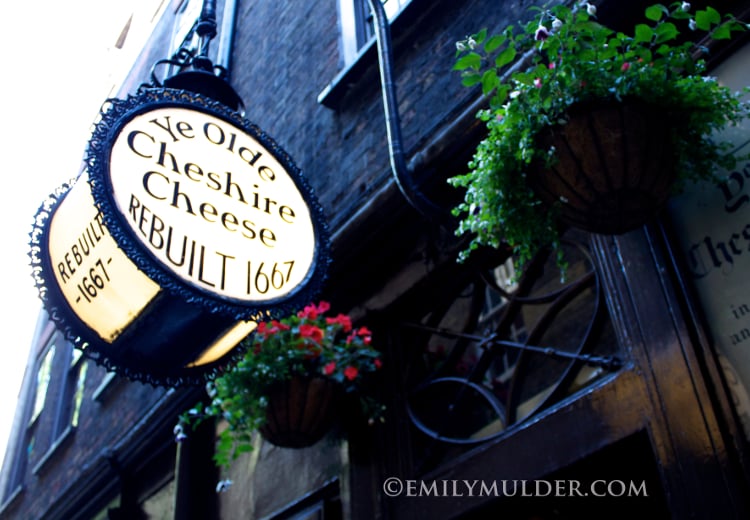 Ye Olde Chesire Cheese Sign Feature